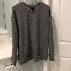 Pea in the pod medium nursing shirt